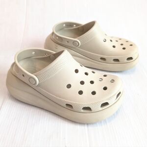 CROCS Classic Crush Clog Platform Beige Sandals Size 8 Women's